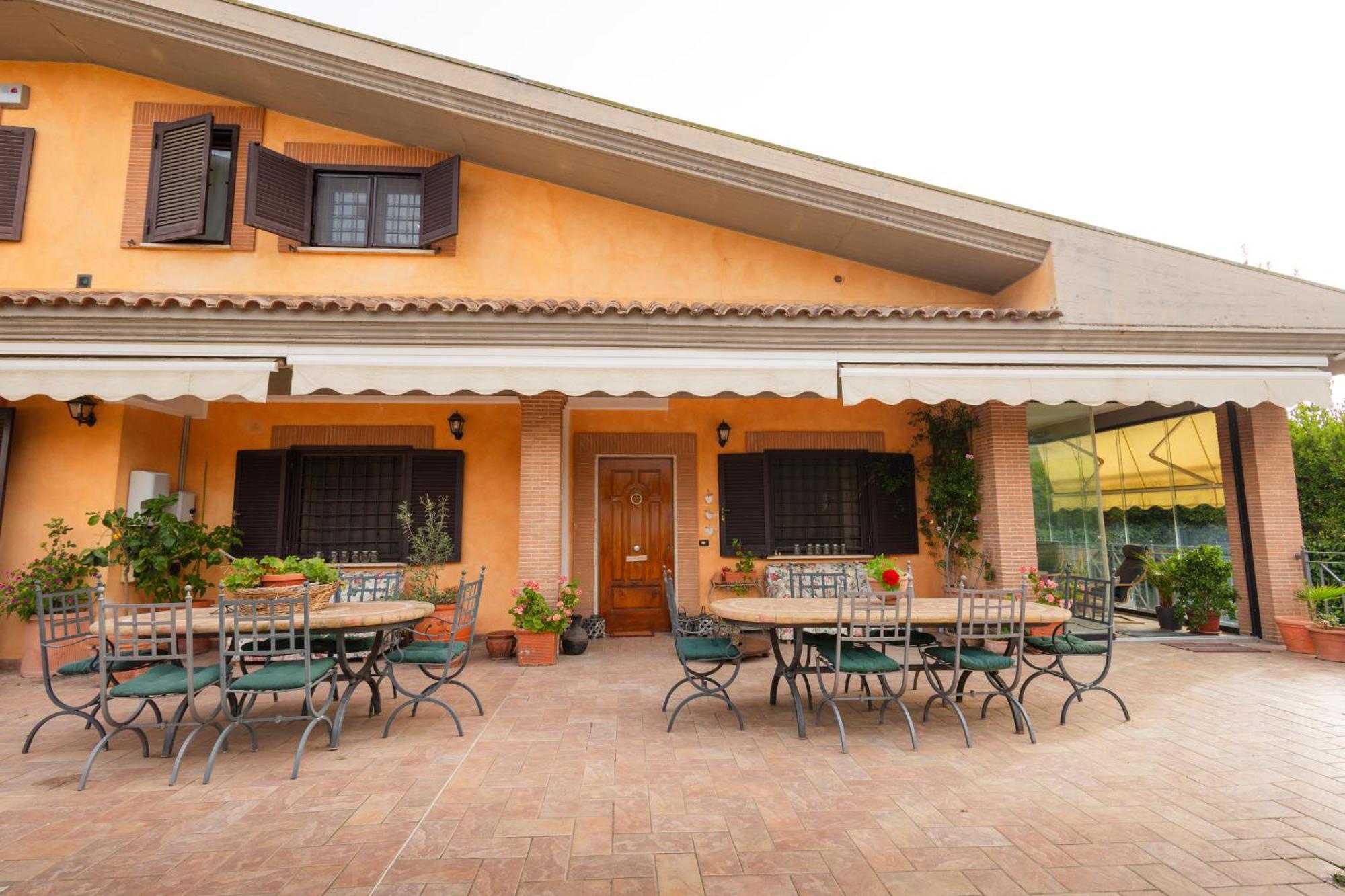 Villa Aureliana With Pool Near San Peter โรม ภายนอก รูปภาพ